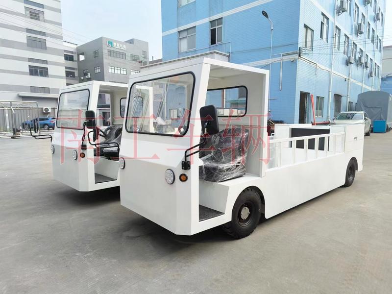 2吨座驾式纯电动九游在线登录官网-九游online（中国） 电动工具拖车