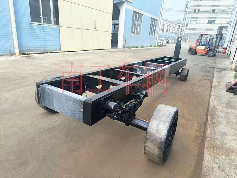 10吨牵引骨架式九游在线登录官网-九游online（中国） 全挂拖车底盘