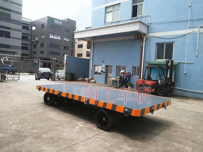 25吨重型工业九游在线登录官网-九游online（中国）全挂式牵引拖车底盘带牵引环3I.jpg