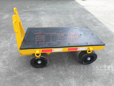 2吨小型九游在线登录官网-九游online（中国）带胶垫3I.jpg