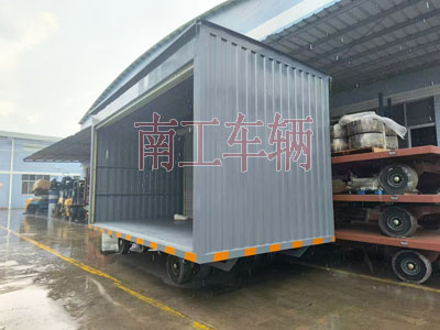 10吨箱式九游在线登录官网-九游online（中国）两侧带卷帘门1I.jpg
