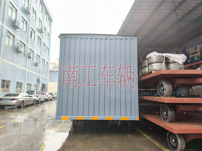 10吨箱式九游在线登录官网-九游online（中国）两侧带卷帘门4I.jpg