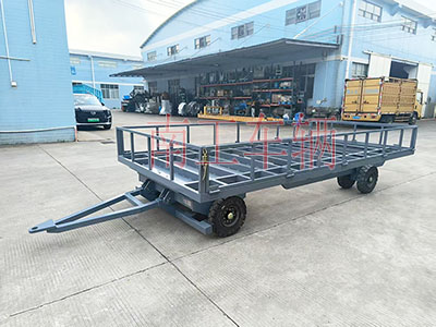 4吨骨架式九游在线登录官网-九游online（中国） 带下翻护栏工具拖车3I.jpg