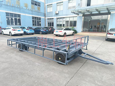 4吨骨架式九游在线登录官网-九游online（中国） 带下翻护栏工具拖车I.jpg